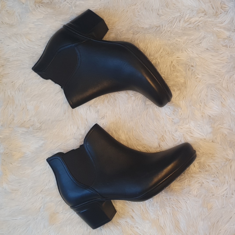 Clark Women's Emslie Noreen Ankle Boots